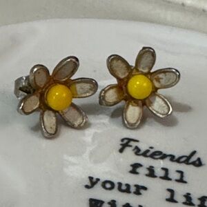 Vintage White “Daisy” Earrings-Post Style